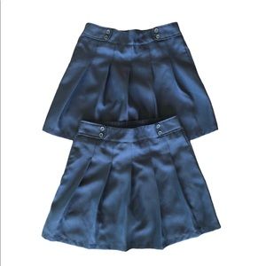 Izod • school uniform skort with pleates and button tabs • size 12.5 • Navy